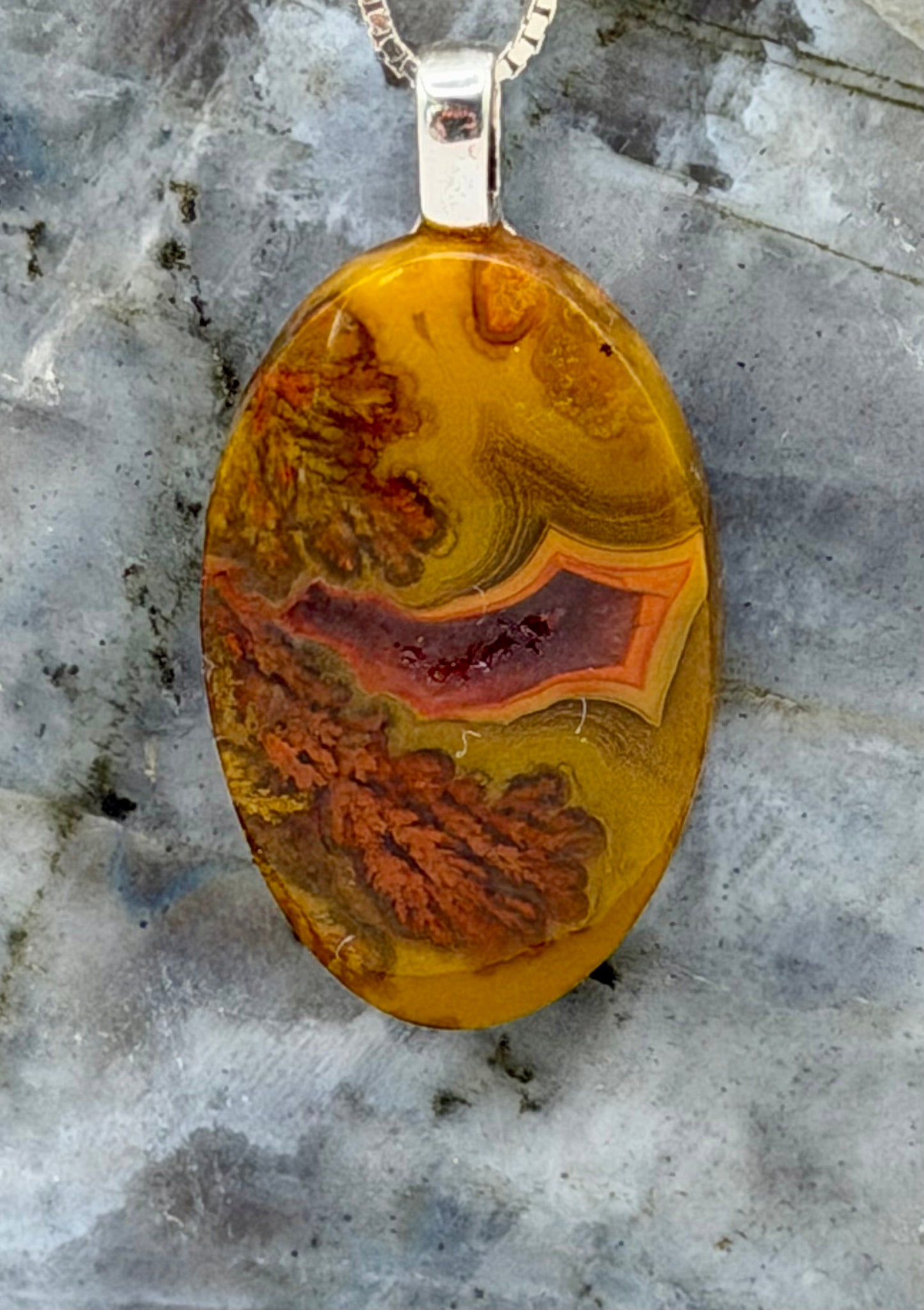 Enduring Light — Warring States Plume Agate Pendant