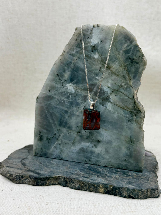 Ember Layers — Idaho Seam Agate Pendant