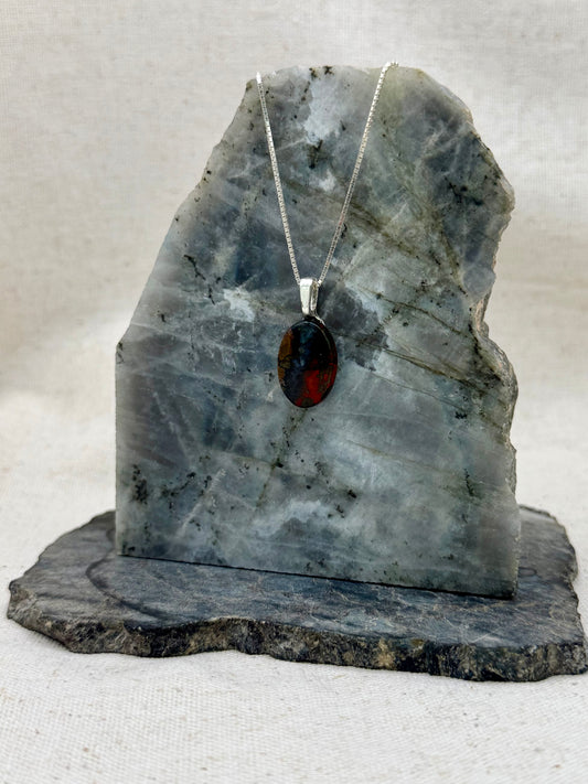 Desert Flame — Moroccan Seam Agate Pendant