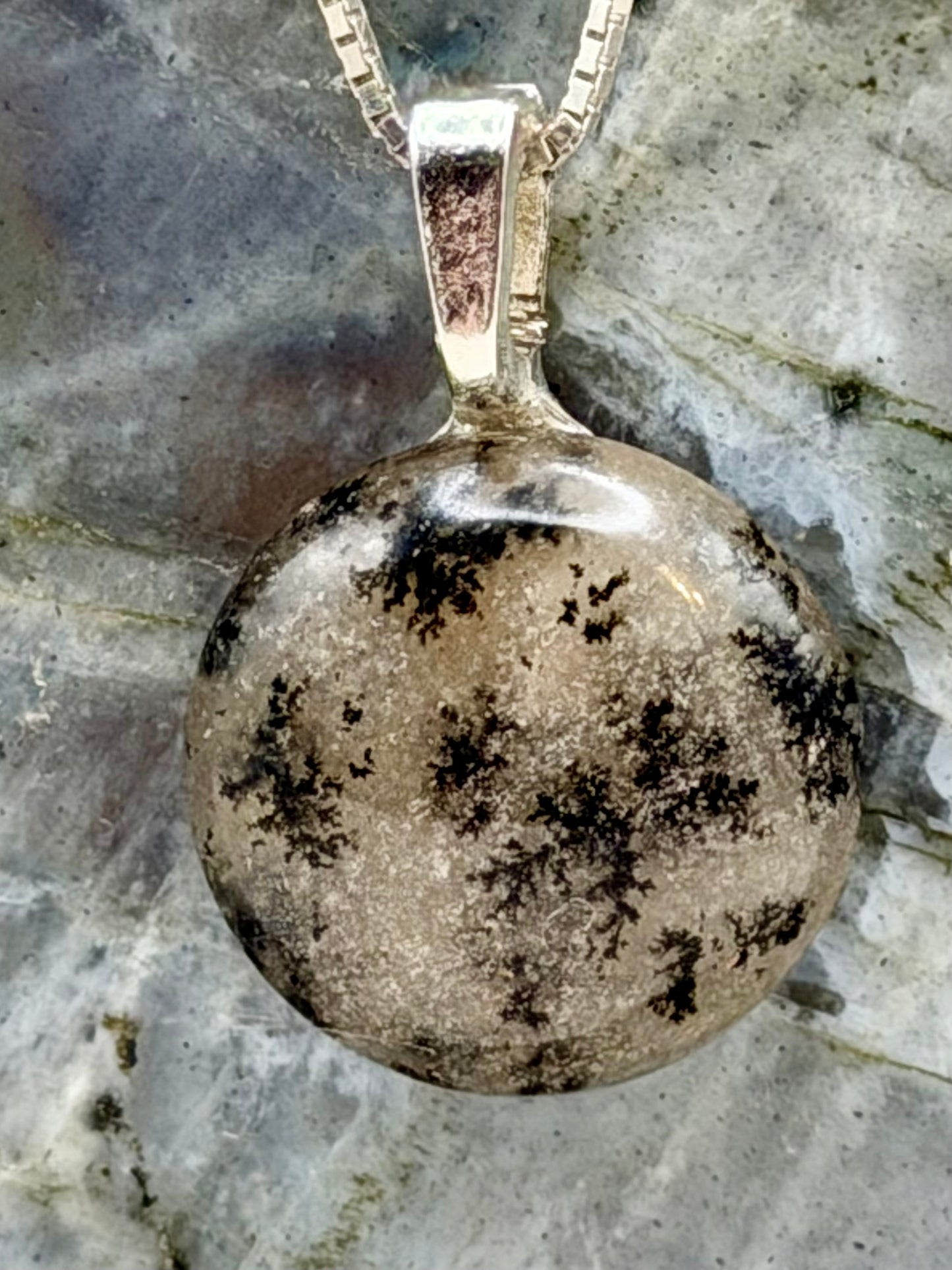 Forest Veins — Dendritic Quartz Pendant