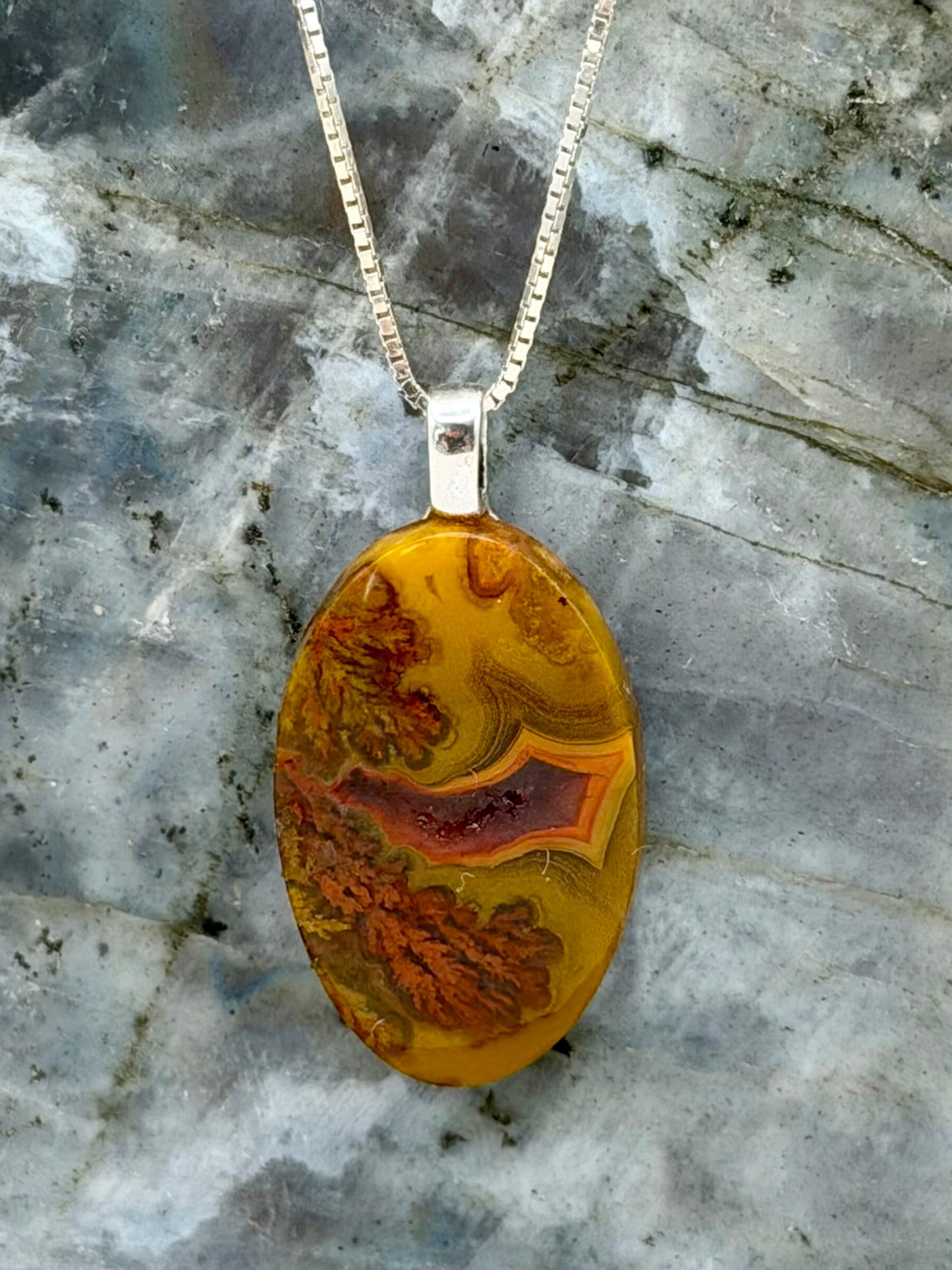 Enduring Light — Warring States Plume Agate Pendant
