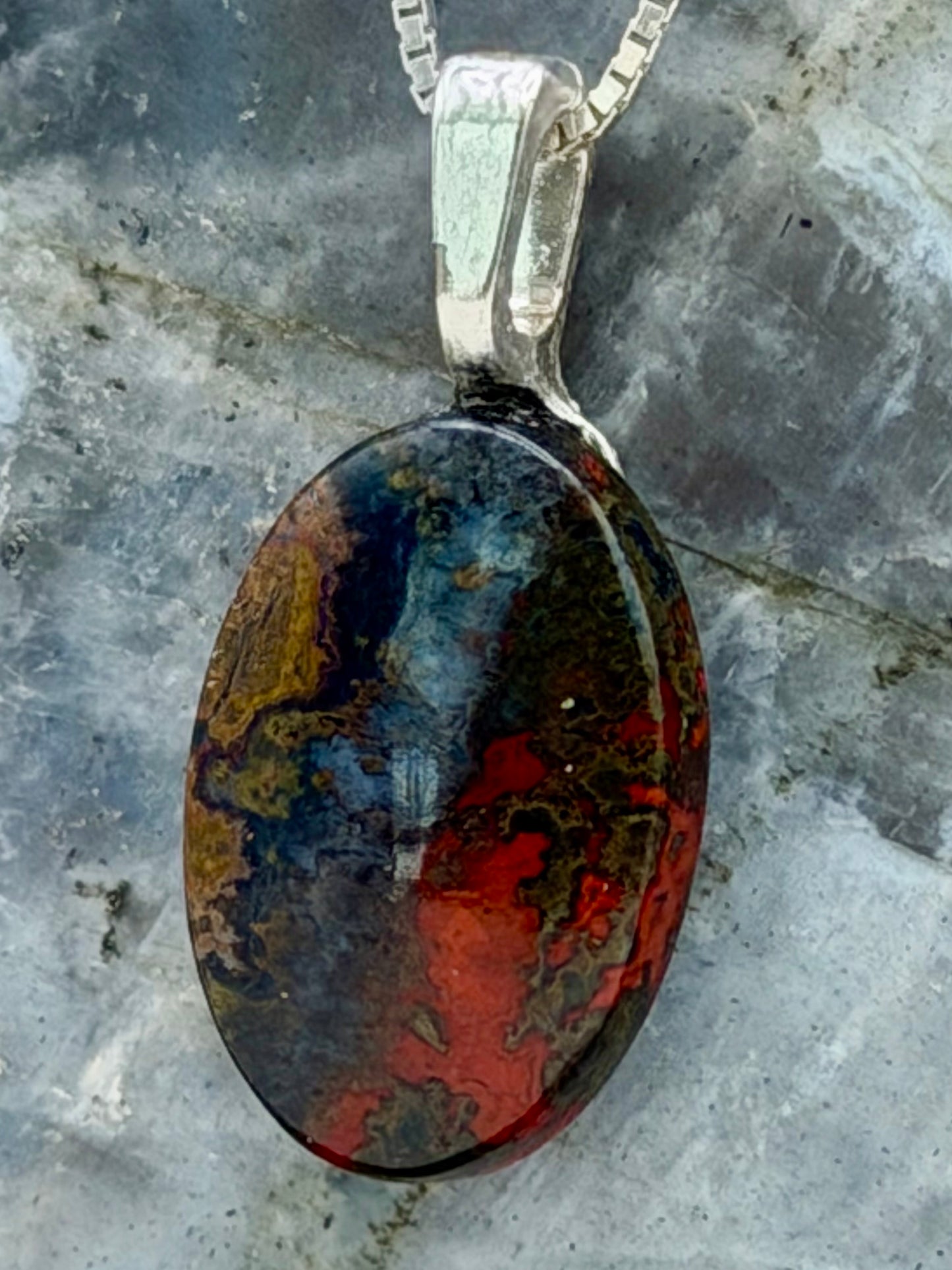 Desert Flame — Moroccan Seam Agate Pendant